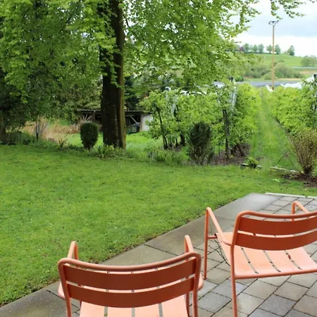 Constance Garden Comfortable *